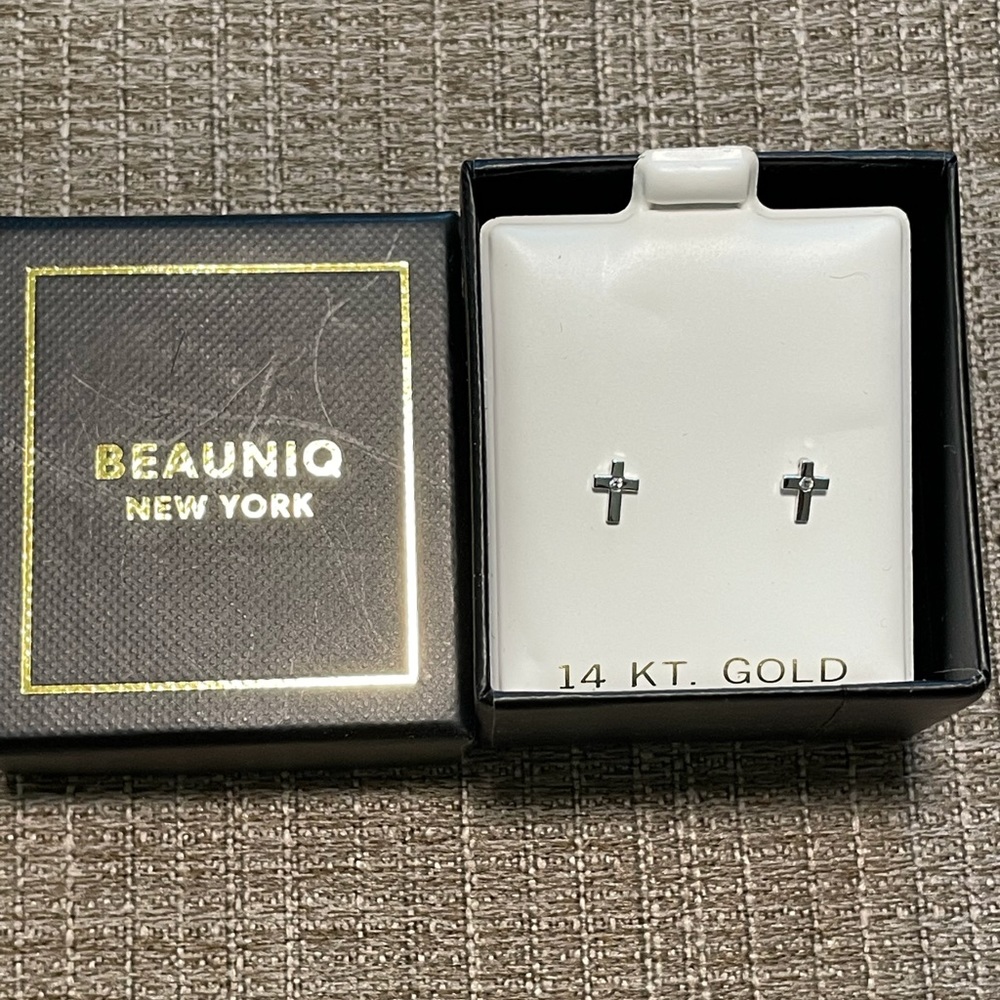 14k white gold tiny Cross earrings